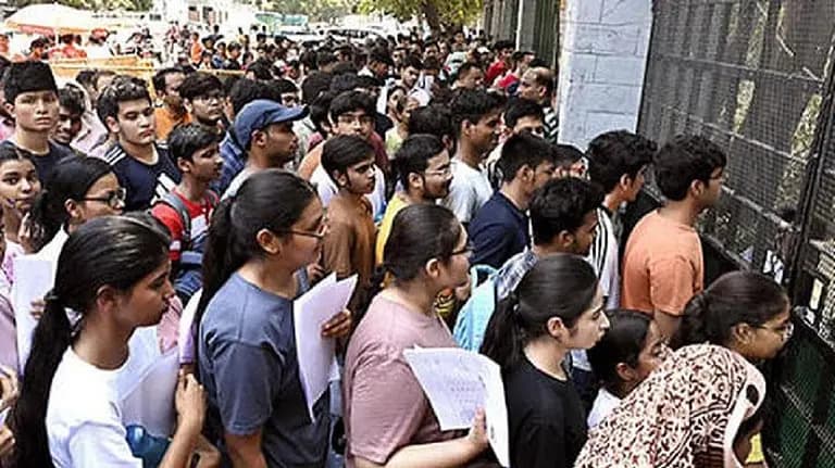 Centre Takes Major Step Before NEET UG Re-Exam: Telegram Restricted, Question Papers to Reach Under Indian Air Force Surveillance