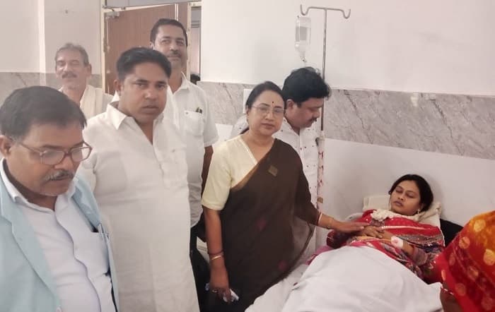 Pradesh Congress Observer Sasmita Behera Tikhiri meets Sarpanch Chameli: Kendrapara SP gave completely false information in press release, video and IIC should be dismissed and arrested