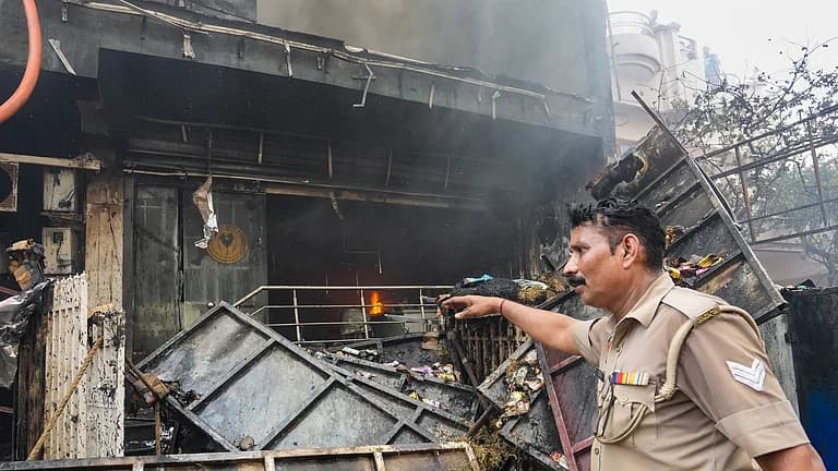 Fire at Lucknow Coaching Centre Kills at least 15 Students,Several Others Injured