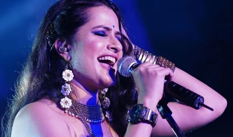 'All heartbreak songs are reserved for men': Sona Mohapatra slams Bollywood's music industry.