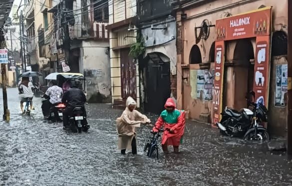 Heavy rain alert: All educational institutions in Cuttack district to remain closed today