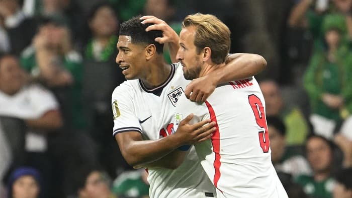 England into quarter-finals after beating Mexico
