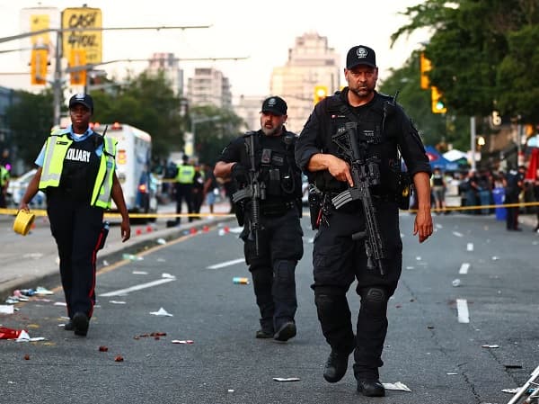 Two dead, six injured in shooting at Toronto salsa festival