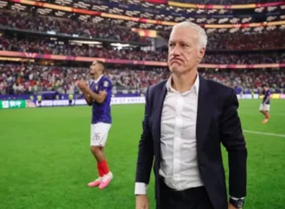 After the defeat against England, France coach Deschamps said, "I take responsibility for the loss."