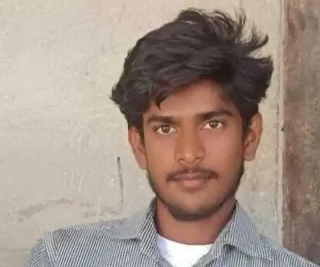 Deoria native caught in Russia-Ukraine war: Seaman Abhishek Nishad killed in attack on ship near Odesa.