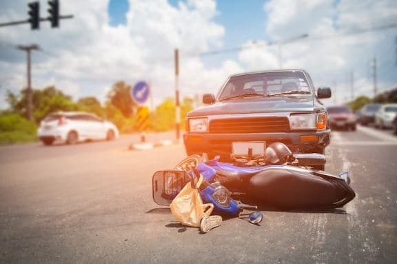 Mumbai: Woman, 21-year-old biker killed in high-speed collision on Mahim Causeway