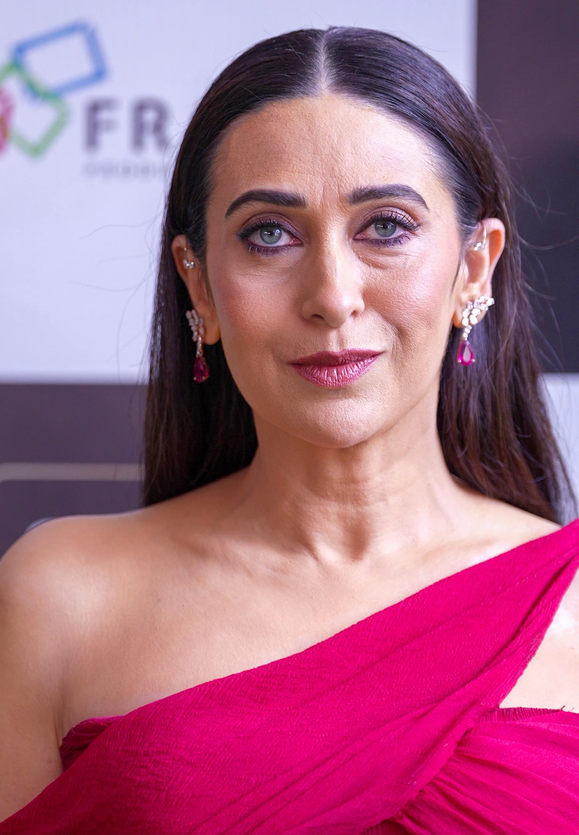 Karisma Kapoor reveals what ‘growing up in a family deeply rooted in cinema’ taught her on Guru Purnima