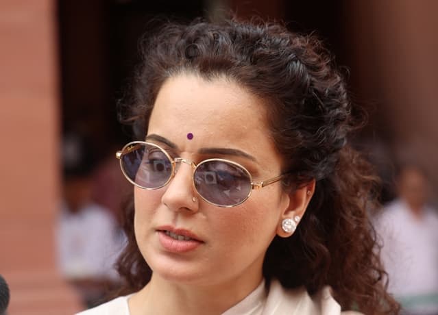 Kangana Ranaut now targets media, ‘feminazis’: You can only display stupidity in your room