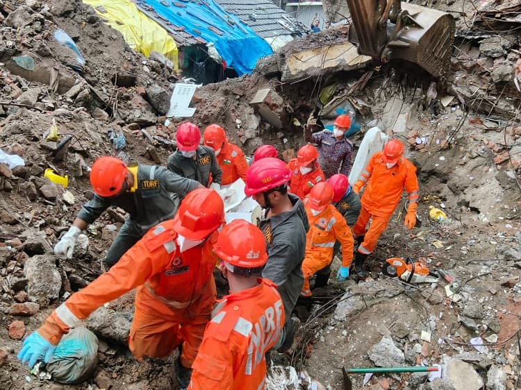 Nine killed in building collapse in Maharashtra's Bhiwandi, some feared trapped under debris