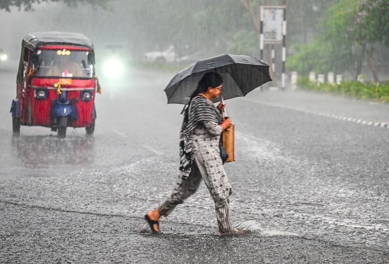 Warning to some districts of the state regarding the possibility of heavy rain in the next 7 days: 10 for the next 24 hours Yellow warning to the district