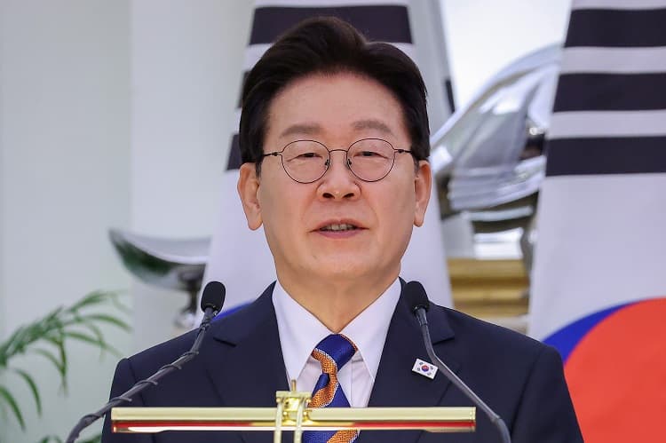 South Korea: Cabinet approves revision scrapping prosecutors' authority to investigate