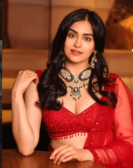 Adah Sharma helps calm tantrum-throwing child next door with spooky 'witch' act at night