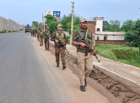 Speeding vehicle jumps security barricade, flees despite warning shots in J&K’s Ramban