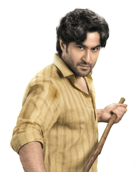 Jeet reveals why he ‘wasn’t too keen’ with ‘Keu Bole Biplabi Keu Bole Dakat’ title at first