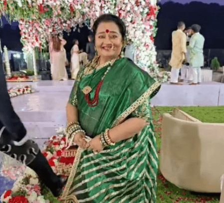 Apara Mehta shares her love for Indian handlooms, says she was introduced to them by her mother