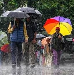 Heavy rainfall is expected to continue in the country's northeastern regions this week.