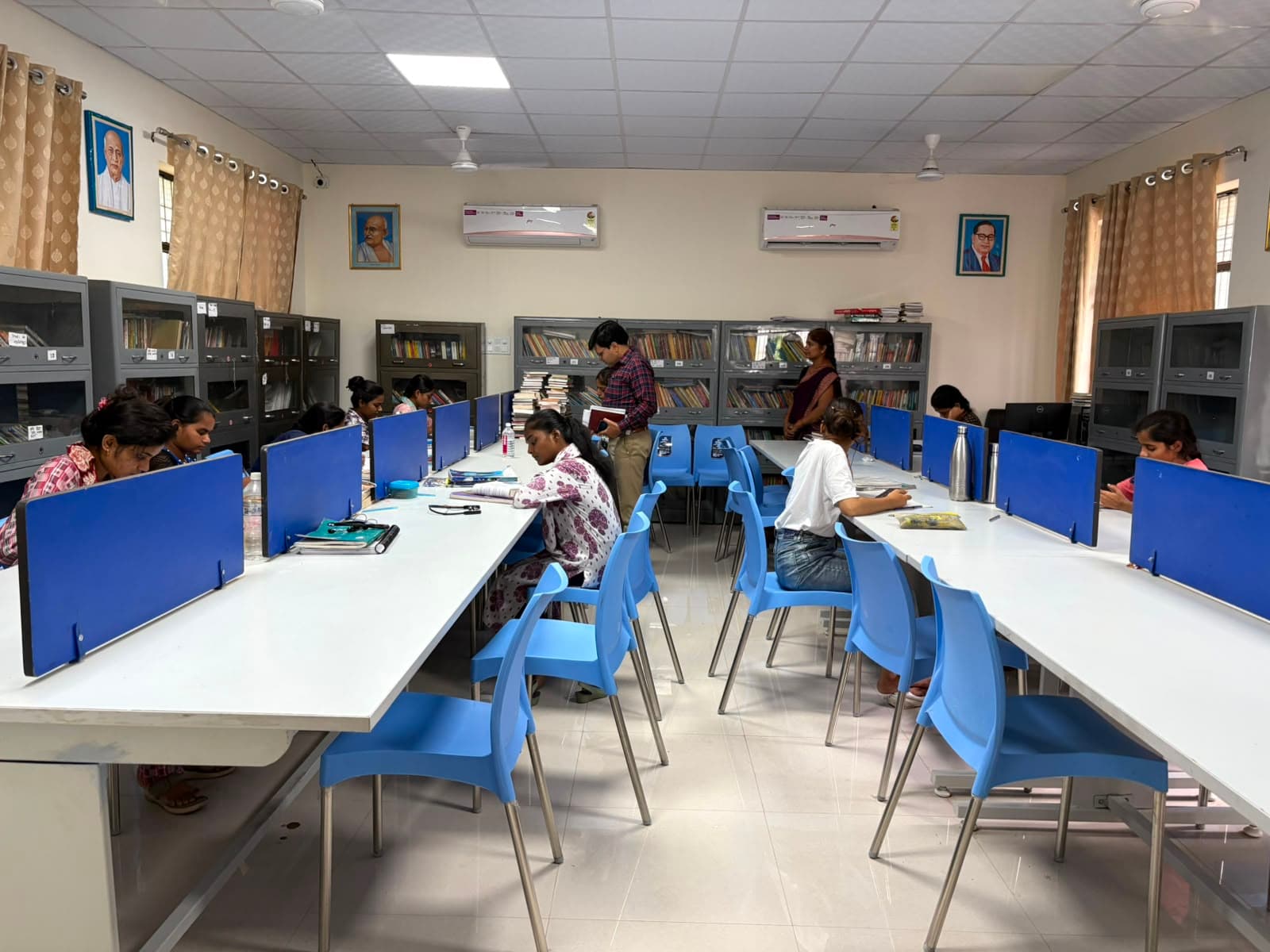Kanpur’s District Library Becomes a ‘Knowledge Hub’ for Youth