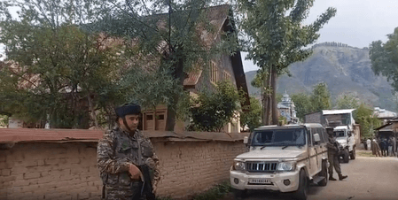 J&K Police conduct searches at 26 locations in Sopore in terror-link case