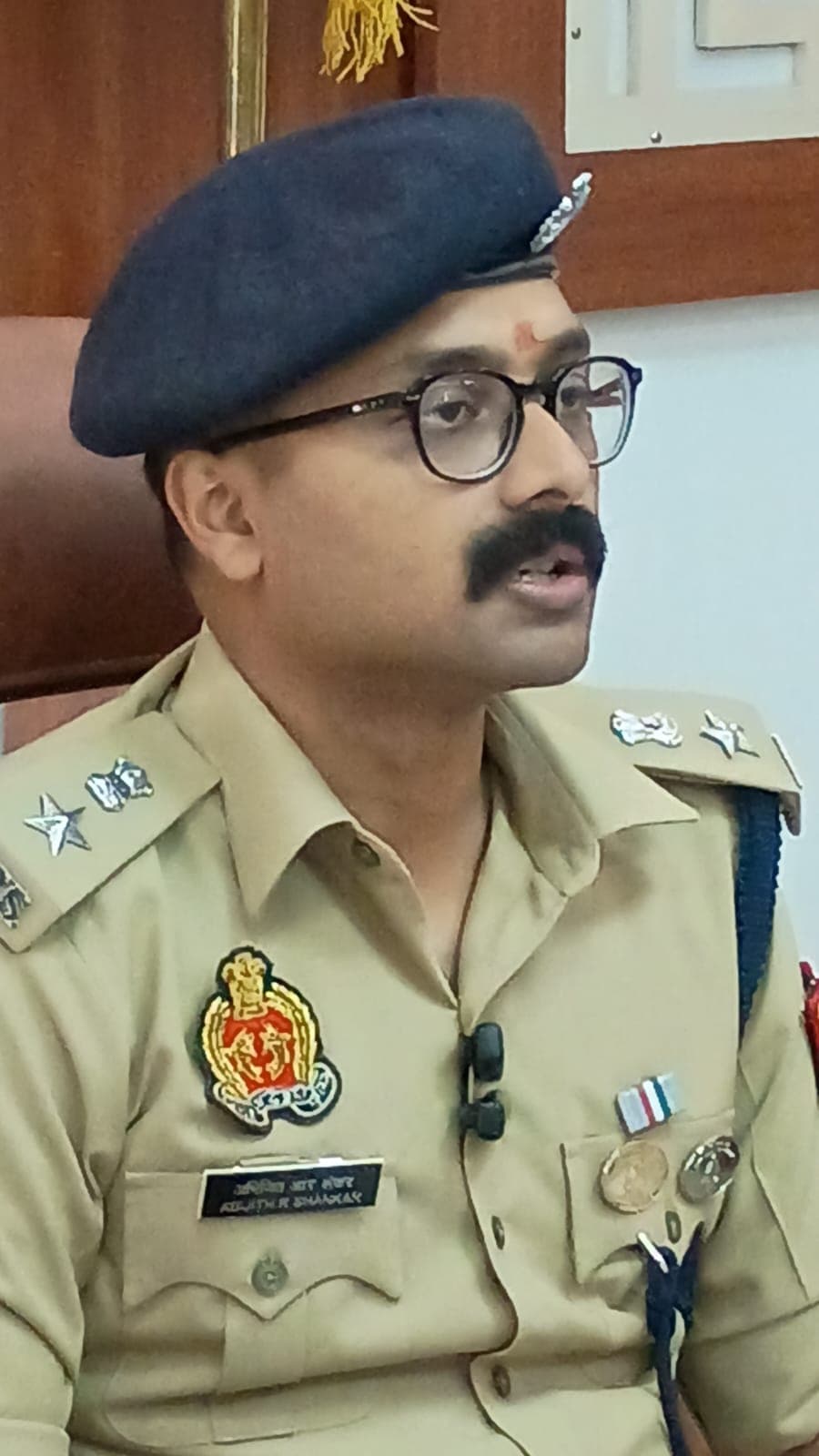 Deoria: Major reshuffle in the police department to tighten law and order; several police personnel sent to Police Lines.
