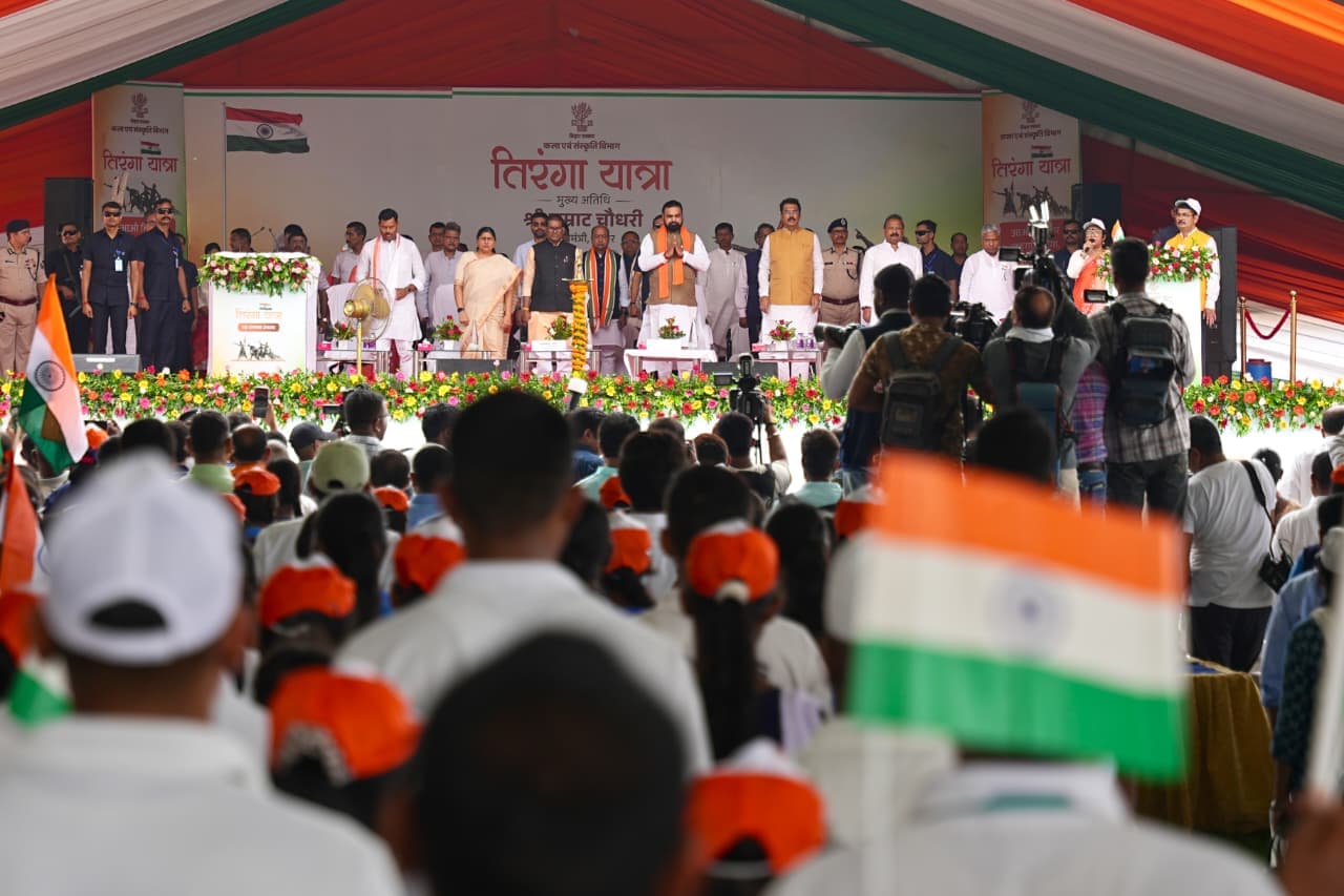 Protecting the dignity and honor of the Tricolour is the responsibility of the younger generation: Chief Minister