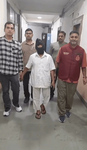 Delhi Crime Branch arrest forgery accused with Rs 50,000 reward on head, absconding for 12 years