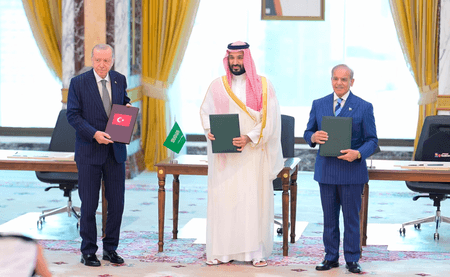 Pakistan aims to turn Mecca defence pact into united front against Israel and India: Report