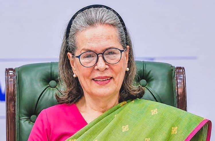 Sonia termed the allegations against Manmohan Singh politically motivated.