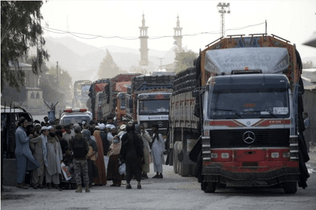 Pakistan: Goods transporters vow to continue strike after talks with govt fail