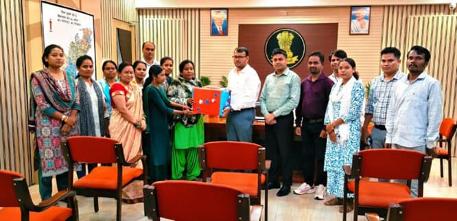 Raksha Sutras Sent Soldier By Aanganwadi Didi