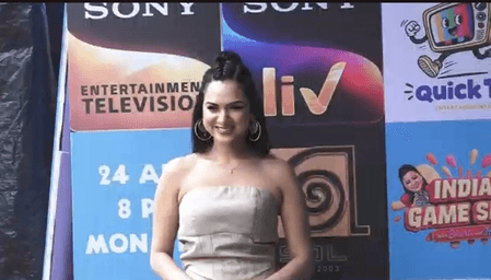 Akanksha Chamola firmly tells paps she will ‘not take any questions on Gaurav Khanna’ anymore