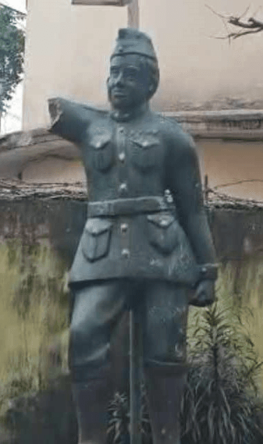 Netaji statue in Kolkata vandalised, police launches probe