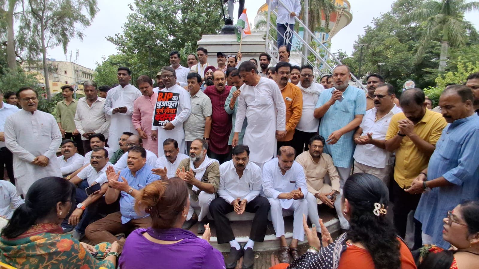 Congress Khadge Rahul Gandhi