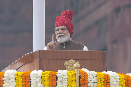 PM Modi invokes Nehru, Netaji among icons who shaped India; calls for Viksit Bharat