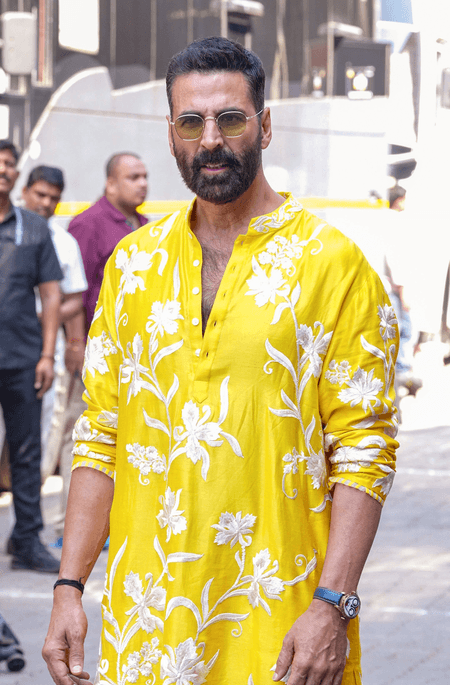 Peak bromance: Akshay Kumar birthday wish for Saif Ali Khan oozes substantial warning