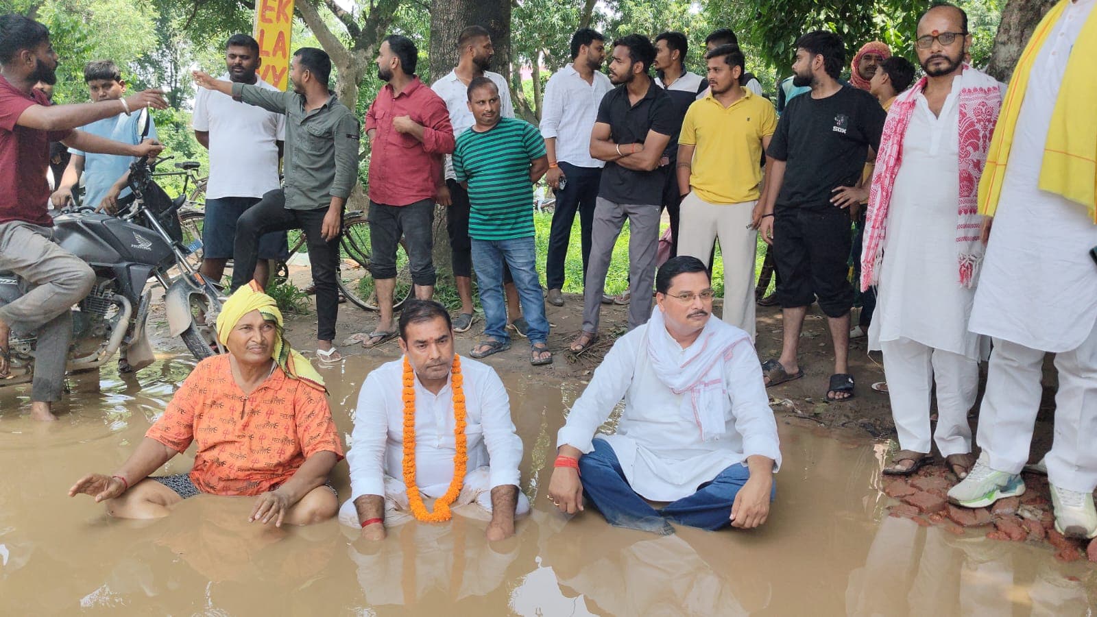 Jan Suraj Prdrshn Buxar Bihar