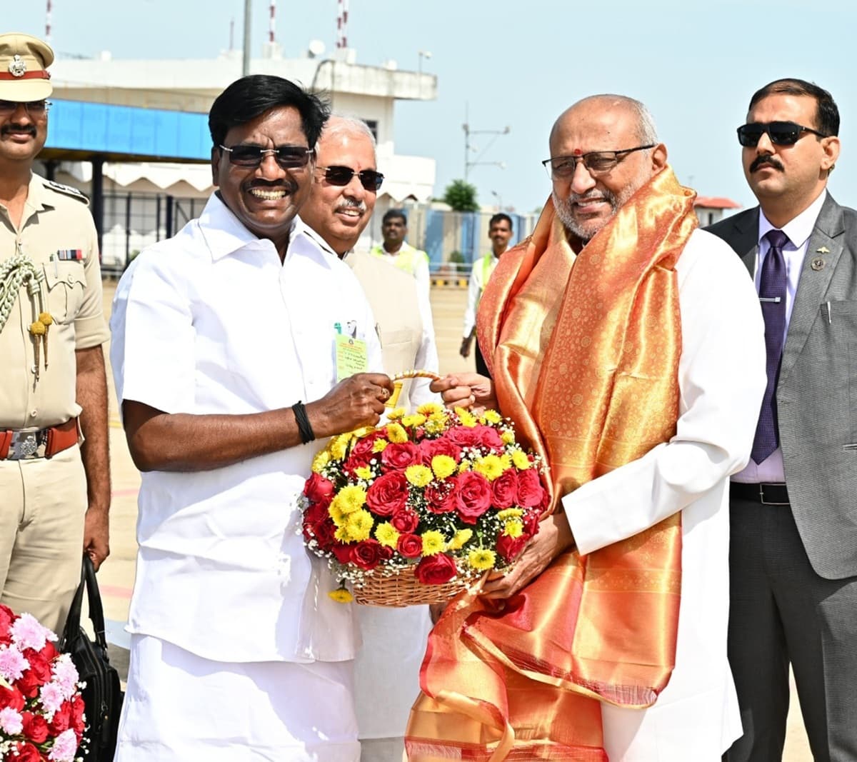 Tn Vice President Radhakrishnan Arrives Tiruchi