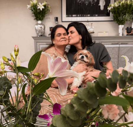 Karishma Tanna celebrates her mom’s ‘best birthday ever’, plants a sweet kiss on her cheek