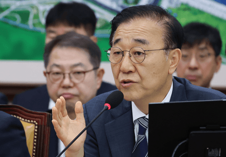 South Korea's Land minister says govt considering part of Yongsan Park as housing site