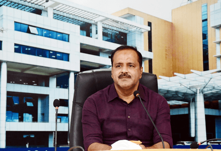 K'taka govt urges public to report fake medicine networks; announces reward for leads