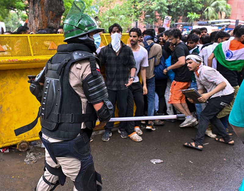 High-level five-member committee formed to probe Jantar Mantar protest.