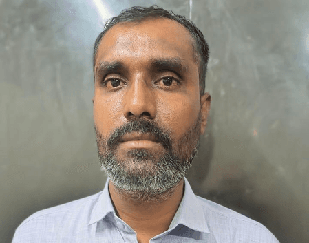 Gujarat cop caught taking bribe for 'restarting' liquor trade