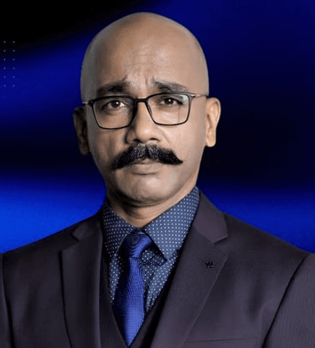 Vijay Vikram Singh on Akshaye Khanna’s reserved nature: ‘He doesn’t talk to anyone on set’