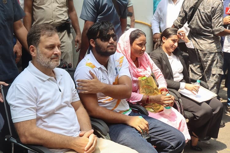 Rahul Gandhi Visit Dcp Office