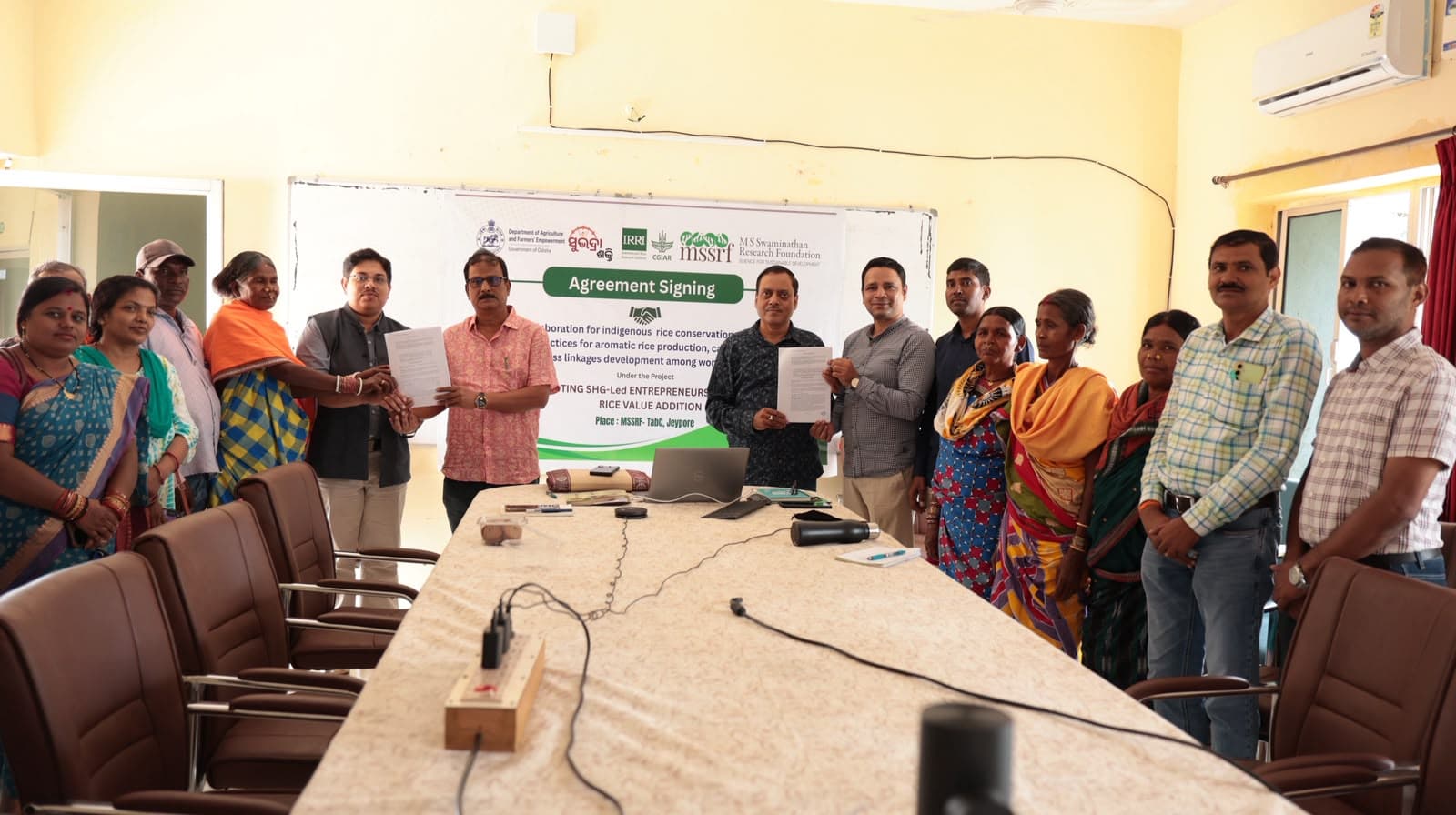 Cooperation agreement signed between International Rice Research Institute and M.S. Swaminathan Research Institute to promote indigenous rice