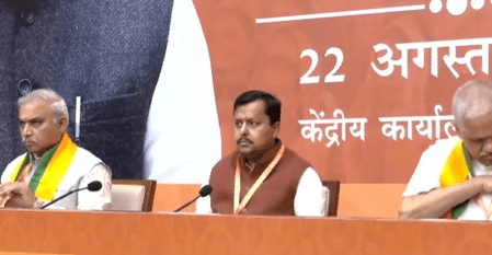 BJP president Nitin Nabin holds first meeting with newly appointed team at party HQs