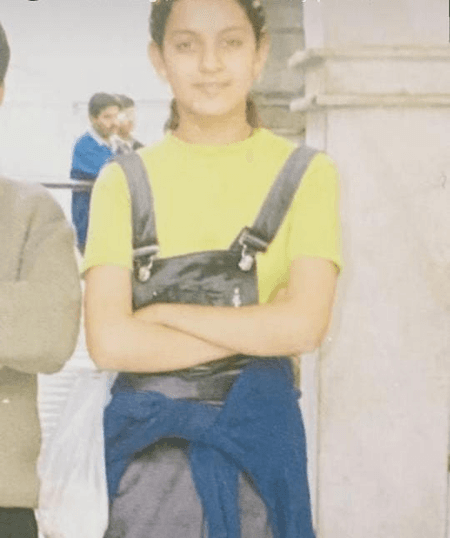 Kangana Ranaut admits to worshiping the 'OG fashionista' Karisma Kapoor in the 90s