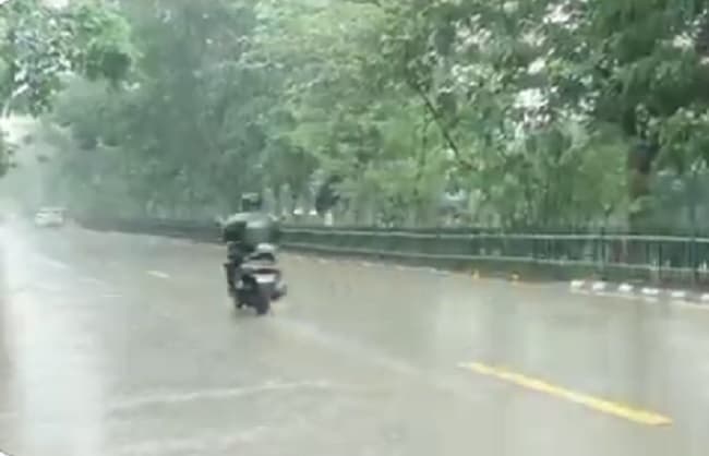 Rain forecast for 17 states; Odisha's Kendrapara affected by floods.