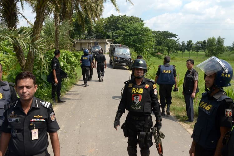 Fears of rising militant activity in Bangladesh; the UN also issues a warning.