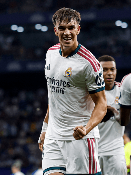 Espi strikes late as Mourinho's Real Madrid starts season with win