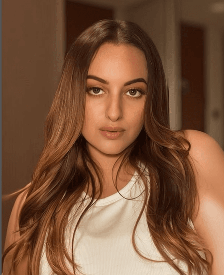 Sonakshi Sinha reveals what made her Sunday morning happy